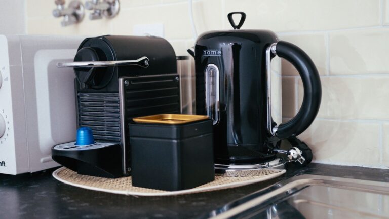 Imagem ilustrativa sobre vale a pena comprar cafeteira dolce gusto